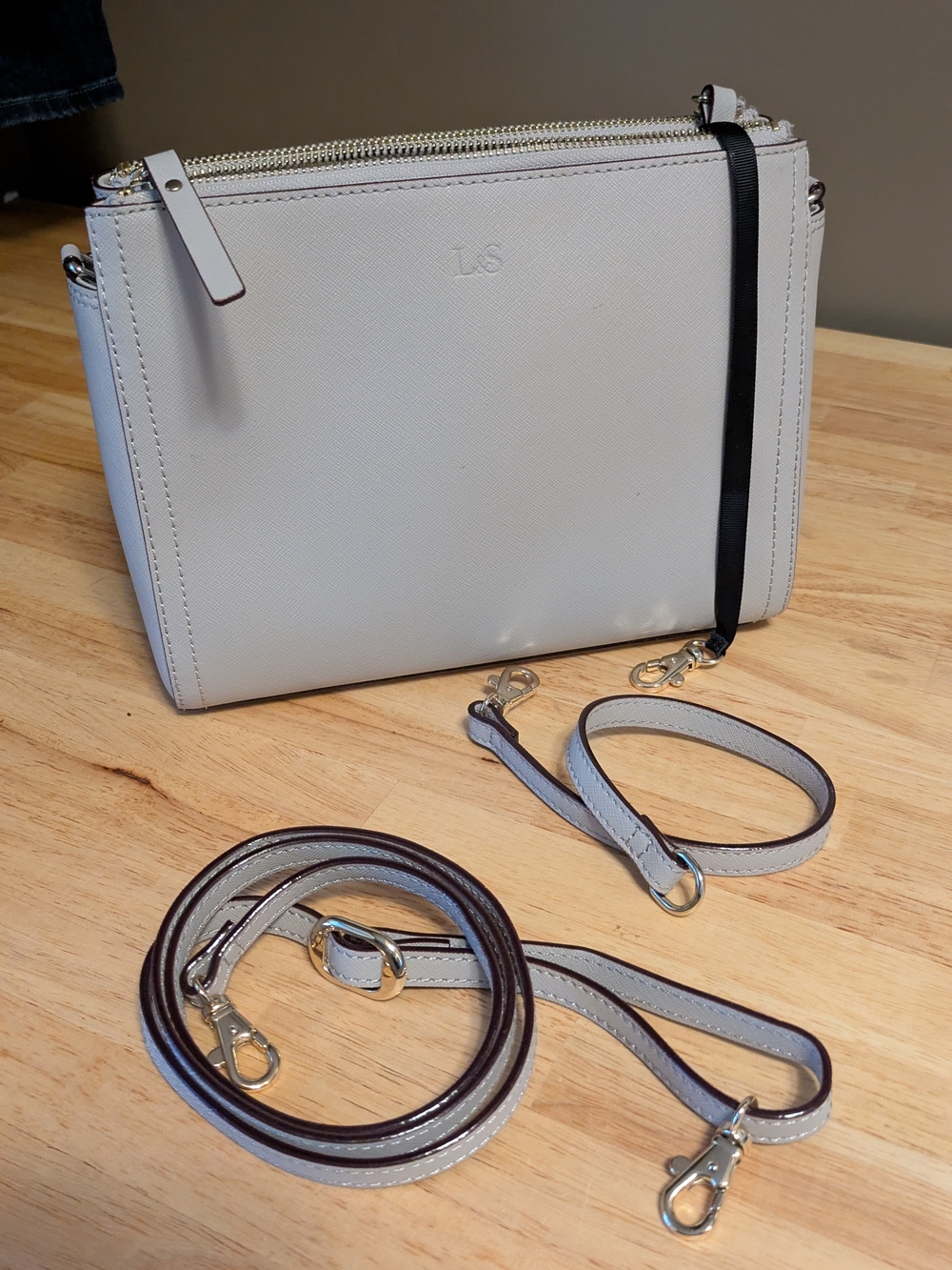 Lo & Sons Pearl Crossbody / Clutch Bag Light Gray Saffiano Leather
